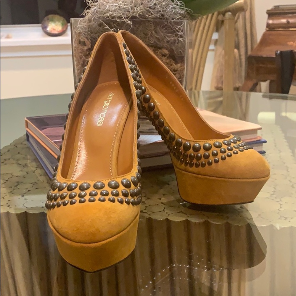 Sergio Rossi suede pumps